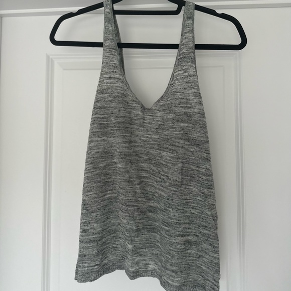 COPY - Lululemon knit tank with twist back - Picture 2 of 3